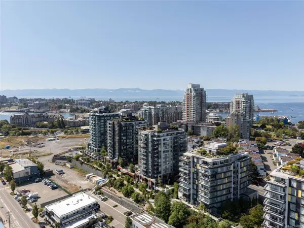 369 Tyee Rd ##705, Victoria, BC V9A 0B6