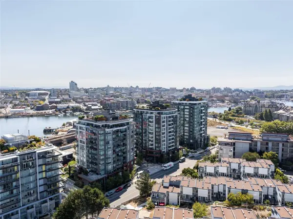 369 Tyee Rd ##705, Victoria, BC V9A 0B6