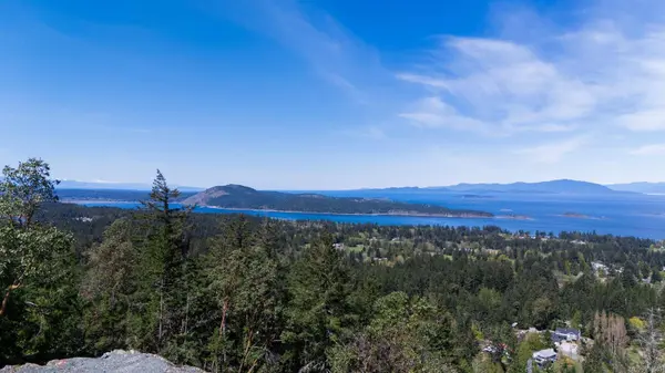 7468 High Ridge Cres, Lantzville, BC V0R 2H0