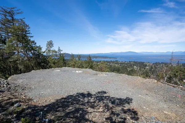 7468 High Ridge Cres, Lantzville, BC V0R 2H0