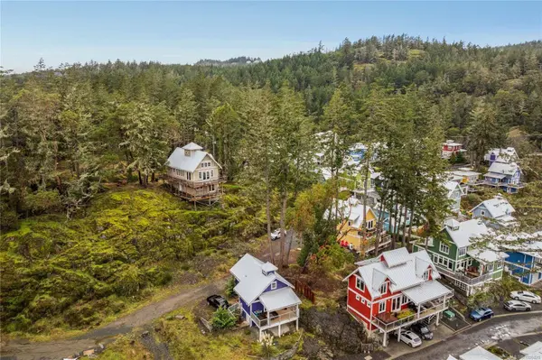 1213 Spirit Bay Rd, Sooke, BC V9Z 1B6