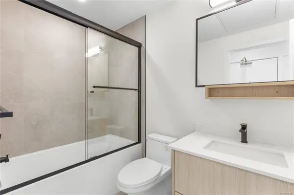 2629 Millstream Rd #402, Langford, BC V9B 3R8