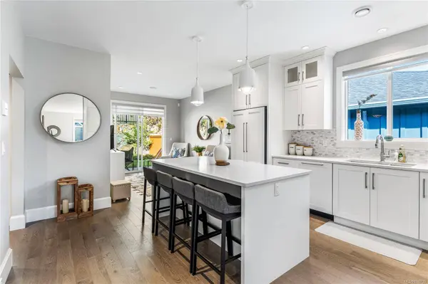 1230 Flint Ave, Langford, BC V9B 0T9