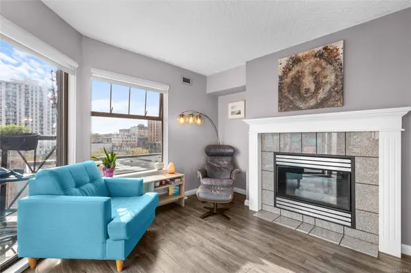 935 Johnson St #404, Victoria, BC V8V 3N5