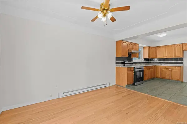 1575 Burton Ave, Victoria, BC V8T 2N3