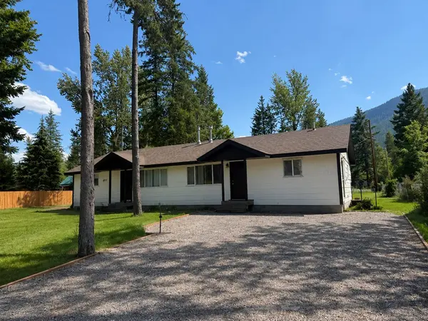 243 1st AVE S, Hungry Horse, MT 59919