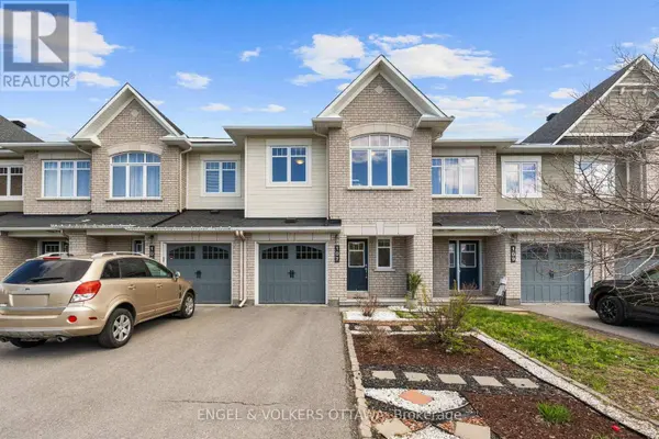 107 MANCINI WAY, Ottawa, ON K2J5X3