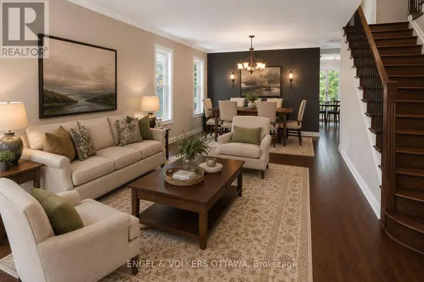 49 KITTIWAKE DRIVE, Ottawa, ON K2S1Z8