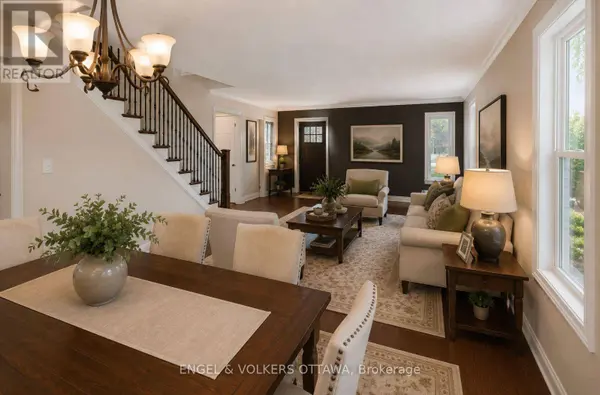 49 KITTIWAKE DRIVE, Ottawa, ON K2S1Z8
