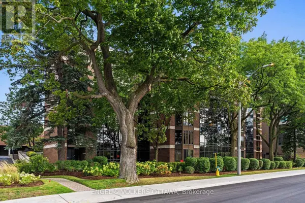 111 Echo DR #406, Ottawa, ON K1S5K8