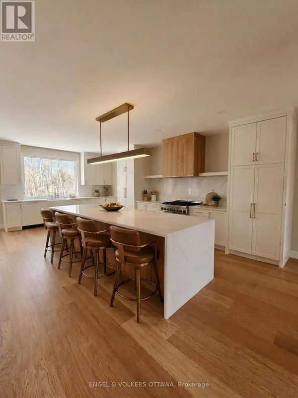 38 SYNERGY WAY, Ottawa, ON K2W0G7