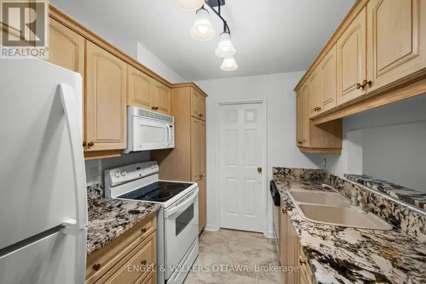 2019 Carling AVE #104, Ottawa, ON K2A4A2