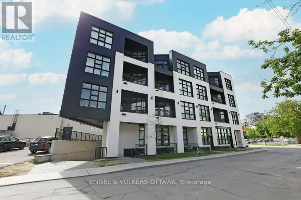 101 Pinhey ST #104, Ottawa, ON K1Y1T7