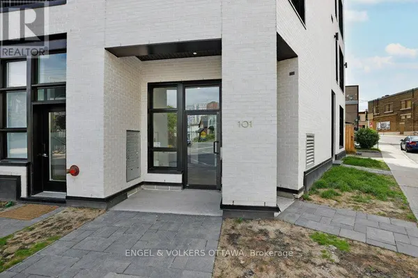 101 Pinhey ST #104, Ottawa, ON K1Y1T7