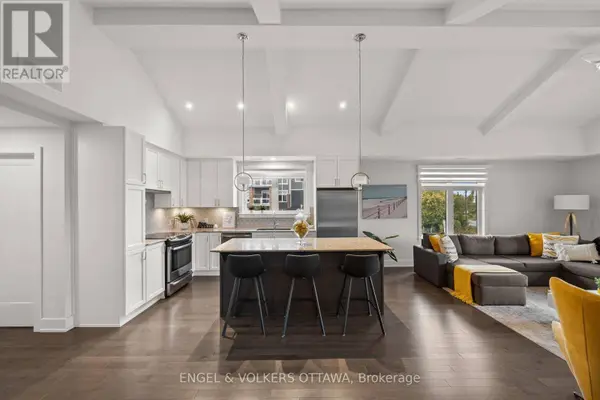 244 MULLIN PRIVATE, Ottawa, ON K1W0K6