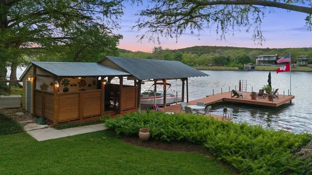 3004 Edgewater Drive, Austin, TX 78733