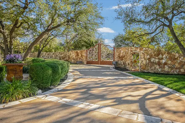 4646 Rockcliff Road, Austin, TX 78746