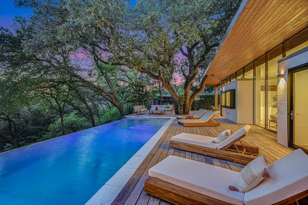 1102 Bluebonnet Lane, Austin, TX 78704