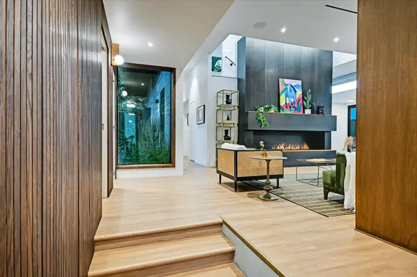1102 Bluebonnet Lane, Austin, TX 78704