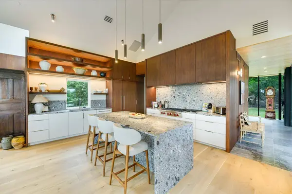 2405 Deer PASS, Austin, TX 78746