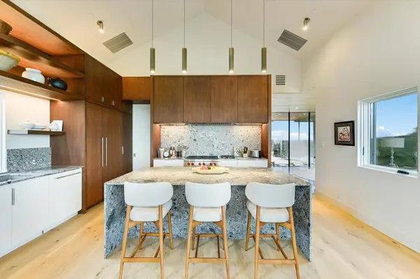 2405 Deer PASS, Austin, TX 78746
