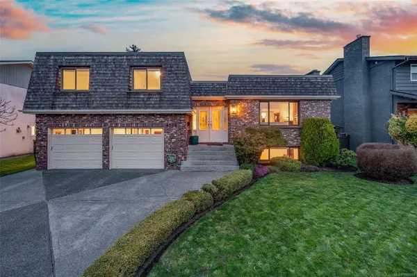 4059 Cavallin Crt, Saanich, BC V8N 5P9