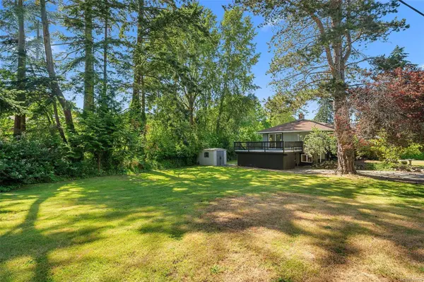 3990 Haro Rd, Saanich, BC V8N 4A9
