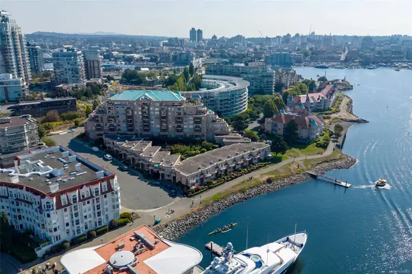 75 Songhees Rd ##106, Victoria, BC V9A 7M5