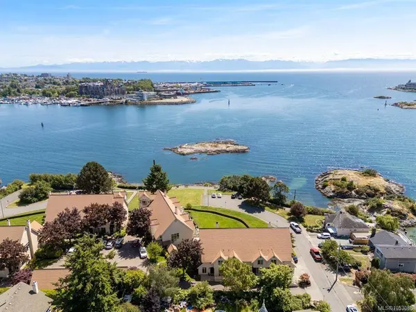 208 Russell St ##90, Victoria, BC V9A 3X2