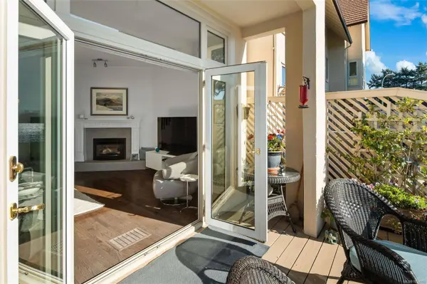 208 Russell St ##90, Victoria, BC V9A 3X2