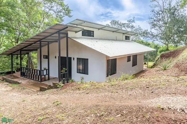 Casa Naranjal / Naranjal, Nicoya,