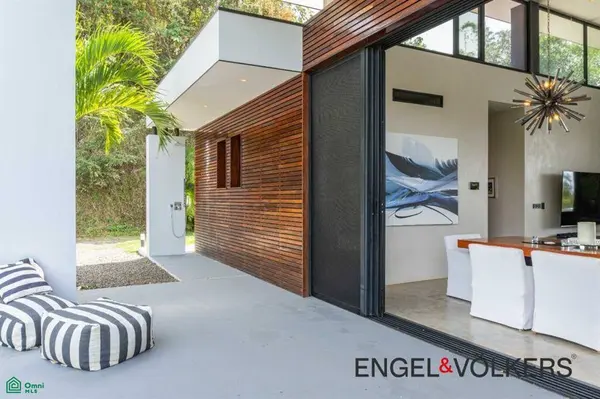 Black Beauty, Ostional, Santa Cruz,