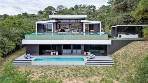 Black Beauty, Ostional, Santa Cruz,