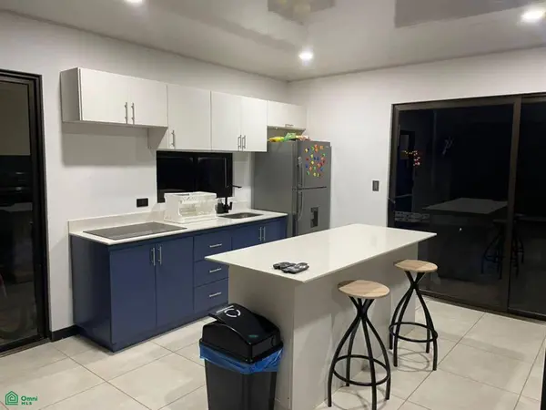 Casa Ceniceros, 50205