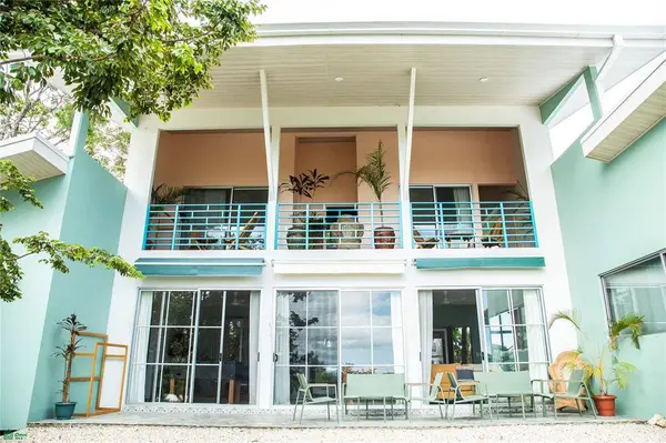 Casa Tropical, 50205