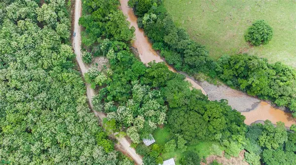 Riverside Lot 8,509 m2 in Santa Marta, Hojancha, 51101