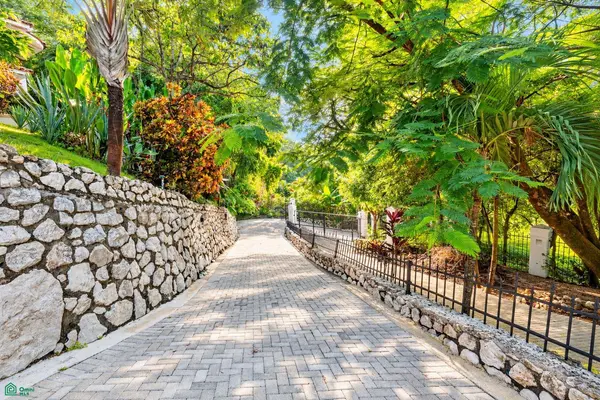 Samara Rocks | 3 Villas, 3 Pools + 2 Casitas, Samara, Guanacaste 50205