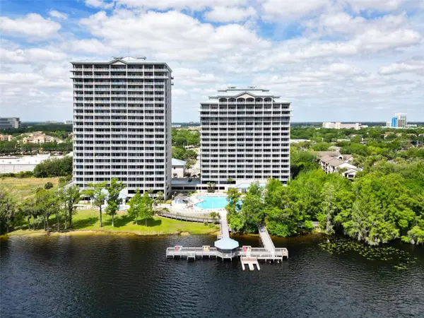 13427 BLUE HERON BEACH DR., Orlando, FL 32821