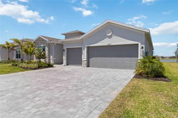 8529 SAINT KITTS CIR, Englewood, FL 34224