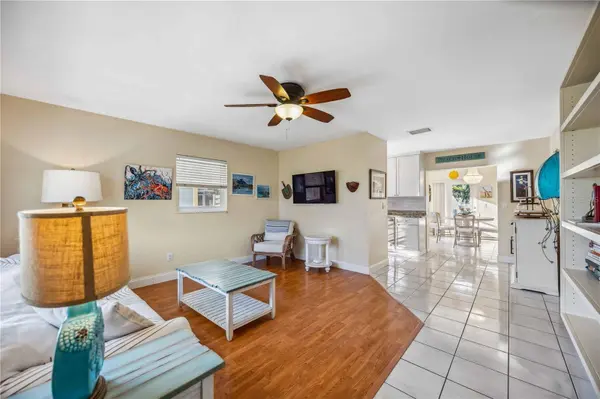 742 GOLF DR, Venice, FL 34285