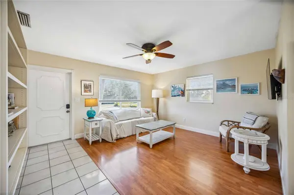 742 GOLF DR, Venice, FL 34285