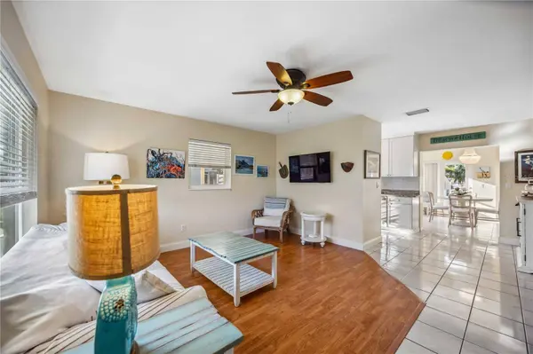 742 GOLF DR, Venice, FL 34285