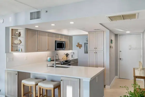 627 ALHAMBRA RD #604, Venice, FL 34285