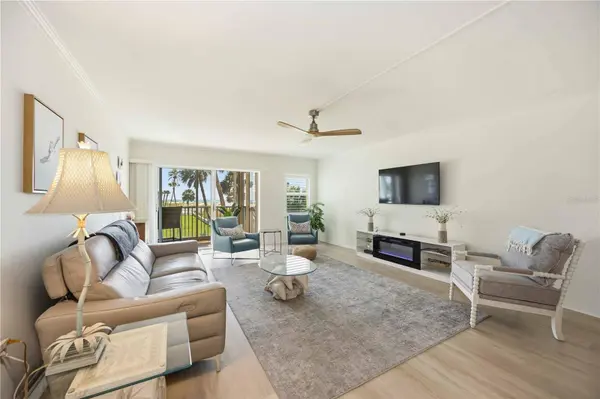 1150 TARPON CENTER DR #2H, Venice, FL 34285