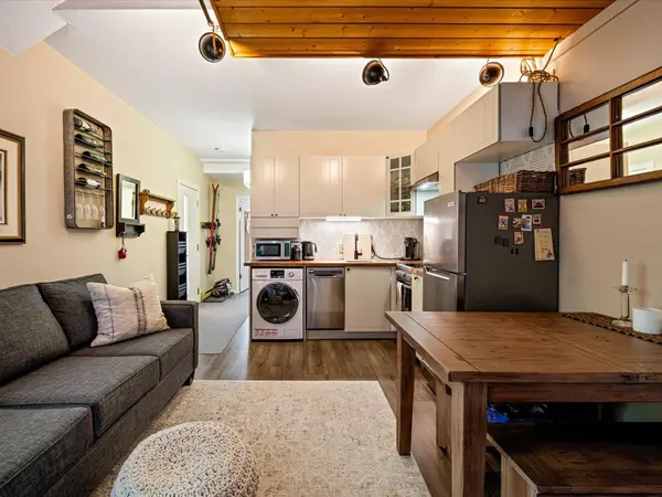 2227 Sapporo DR #4, Whistler, BC V8E 0B5