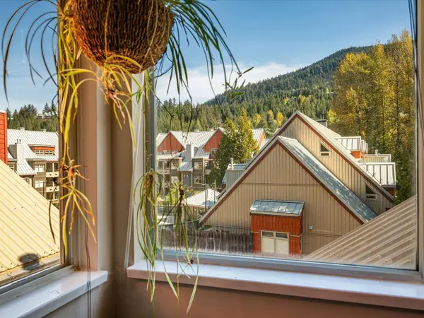 2227 Sapporo DR #4, Whistler, BC V8E 0B5