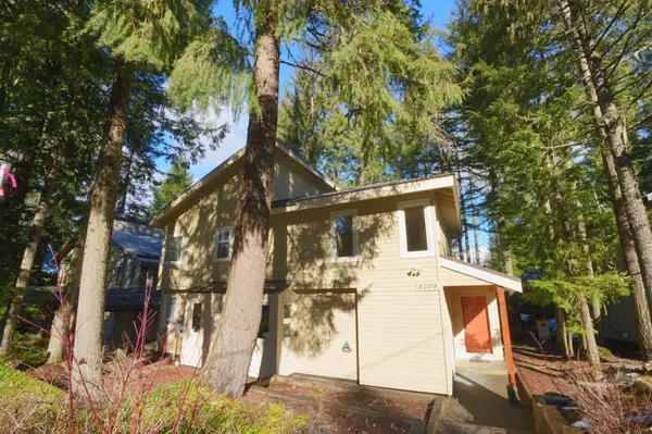 3205 Arbutus DR, Whistler, BC V8E 0B8