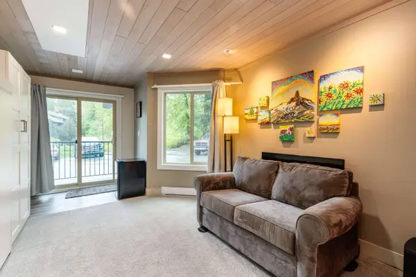 2021 Karen CRES #105, Whistler, BC V8E 0H1