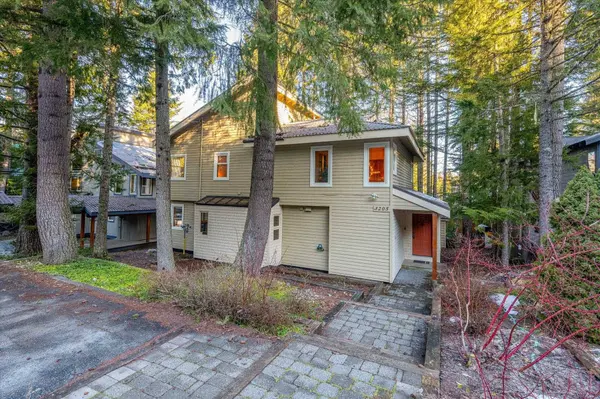 3205 Arbutus DR, Whistler, BC V8E 0B8
