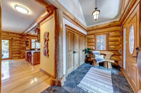 6361 Fairway DR, Whistler, BC V8E 0C9